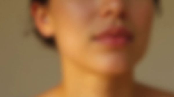 Avantages du laser pour réduire la pilosité du visage et le duvet
