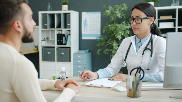 Top 5 raisons de choisir une mutuelle santé pour gérer vos finances